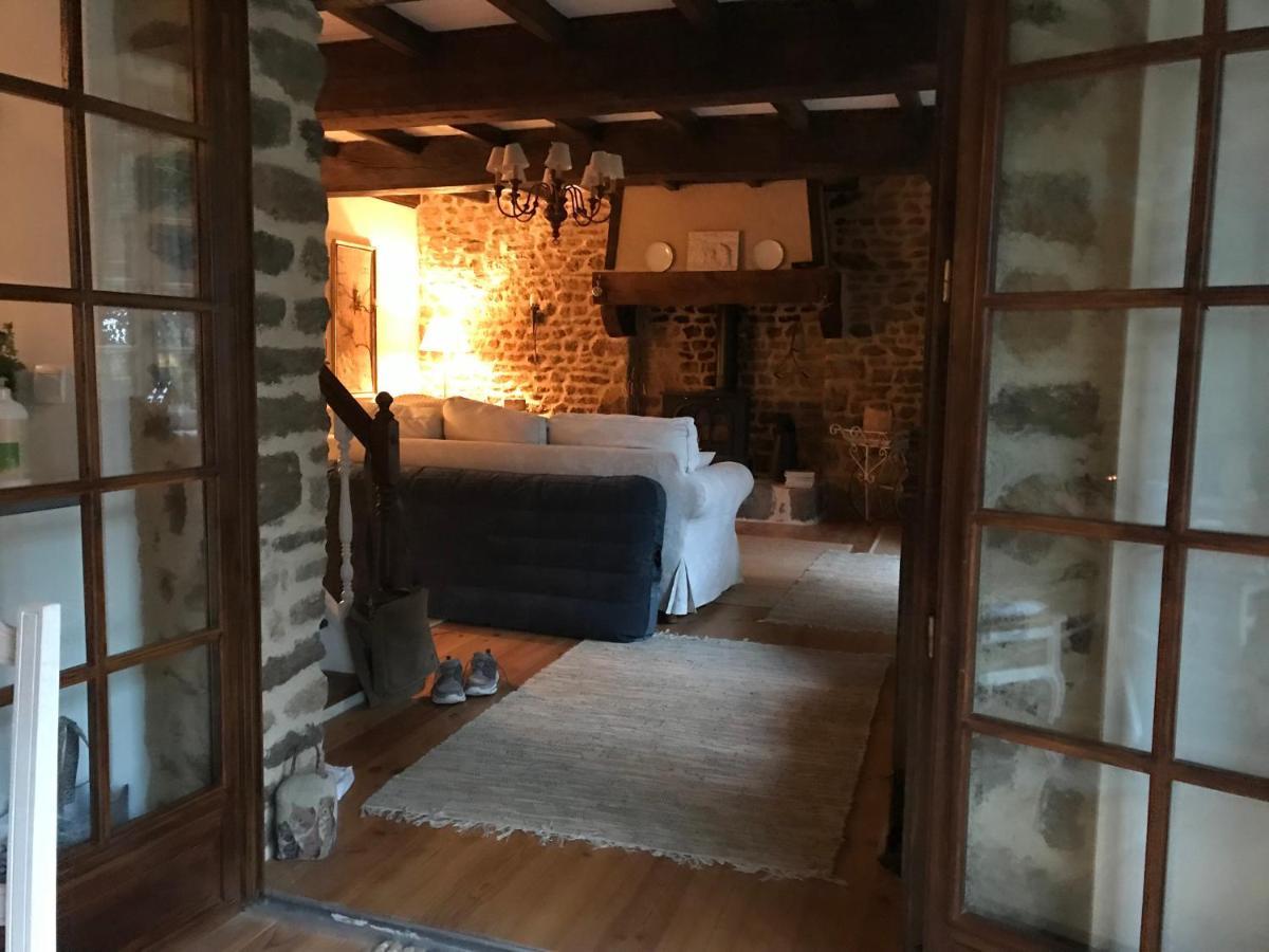 Le Jardin Des Fees Bed & Breakfast Savigny-le-Vieux Eksteriør bilde