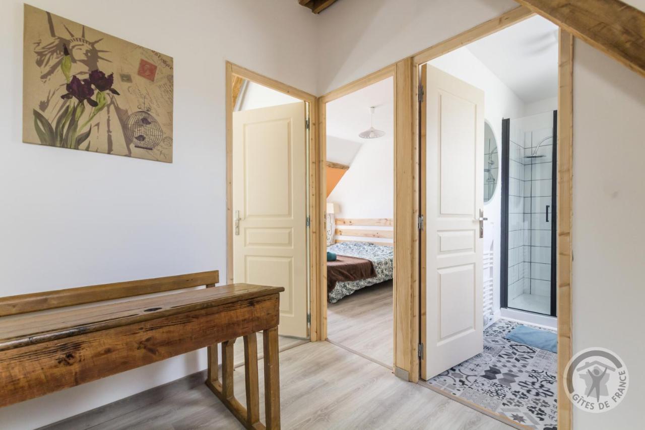 Le Jardin Des Fees Bed & Breakfast Savigny-le-Vieux Eksteriør bilde